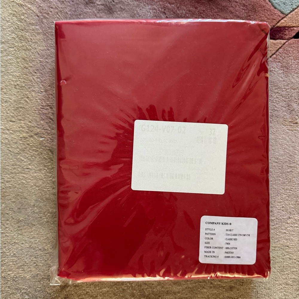 NWT The Company Kids cotton twin bed sheet